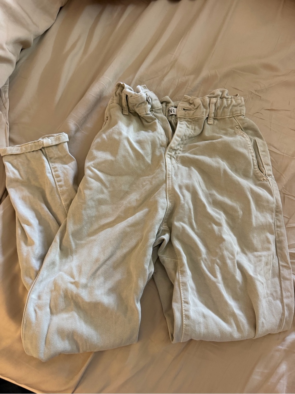 Zara Light green High-Rise jeans
